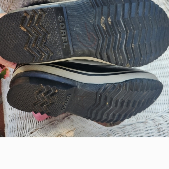 SOREL WOMEN'S SIZE 5 BOOTS - Picture 4 of 4